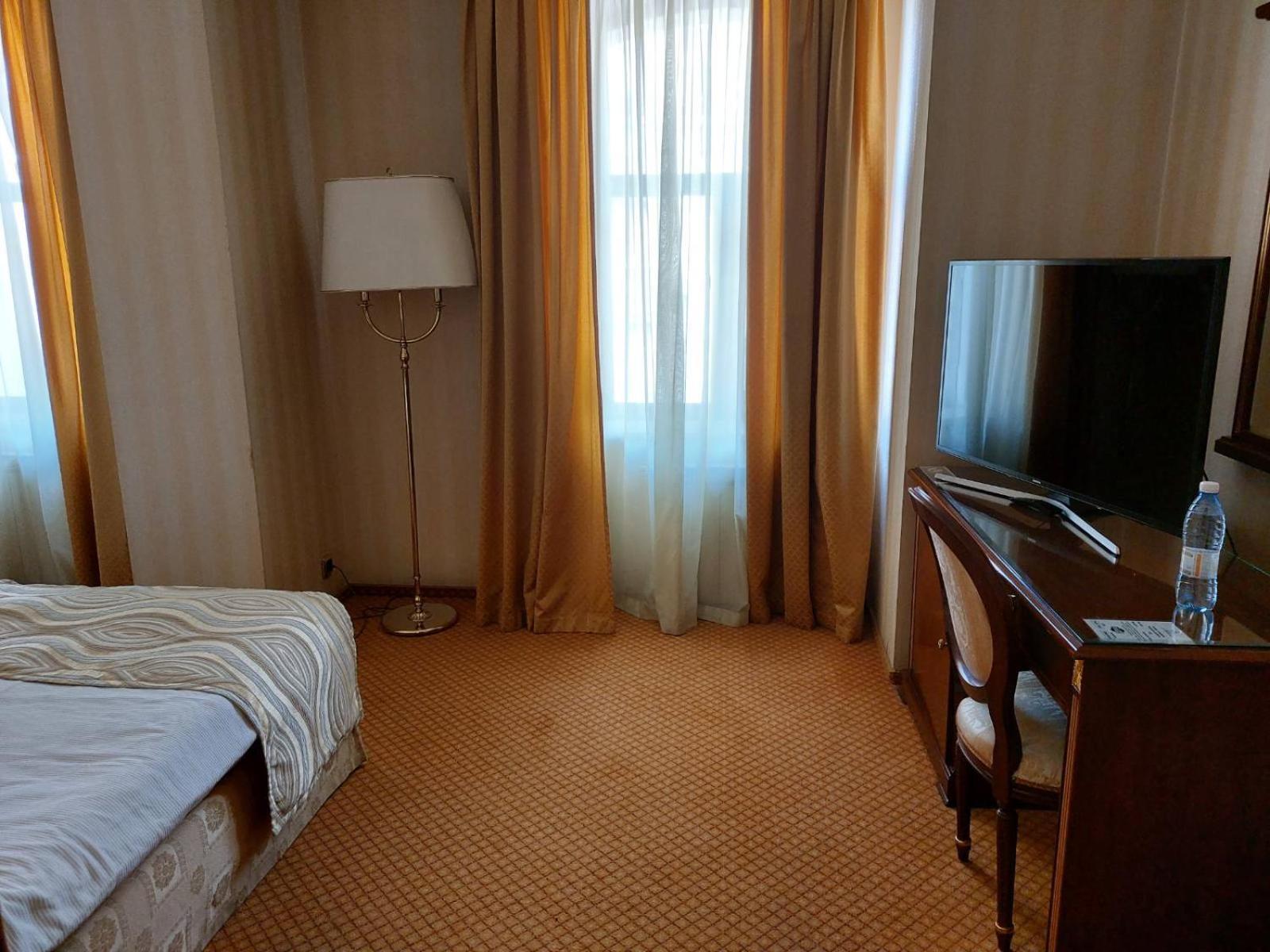 Hotel Optima Collection Podil Plaza à Kiev Extérieur photo