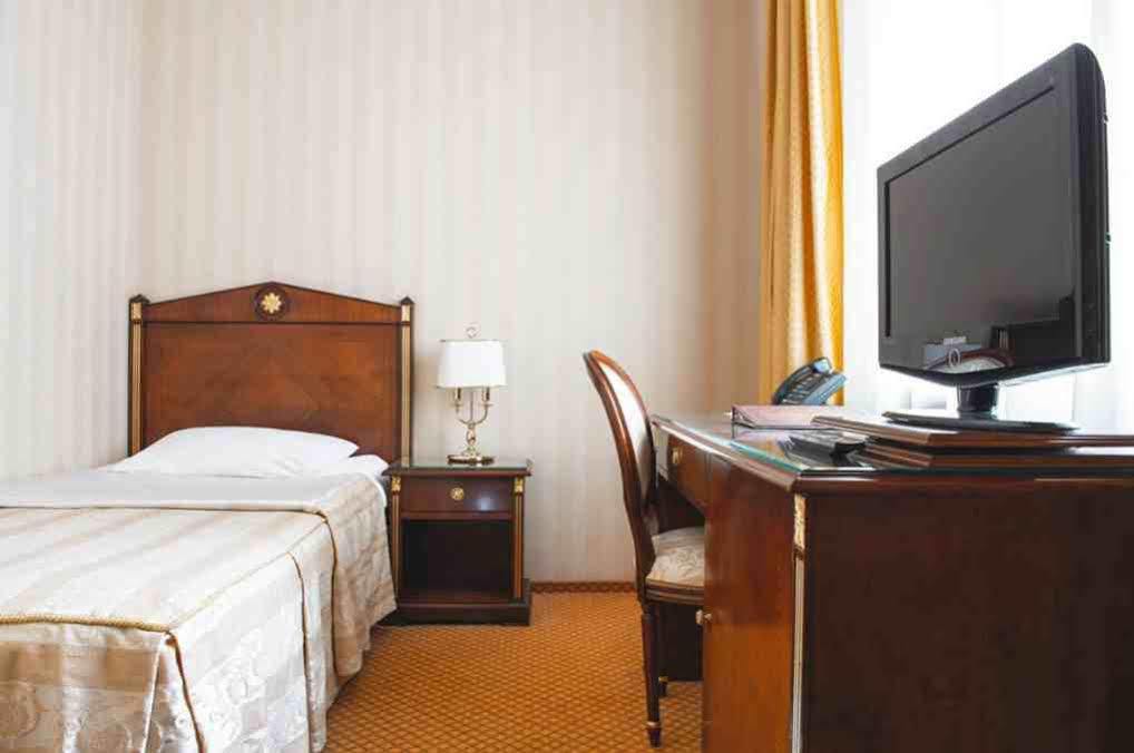 Hotel Optima Collection Podil Plaza à Kiev Extérieur photo